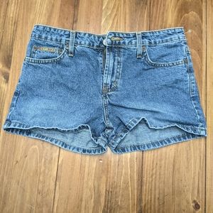 Lei shorts